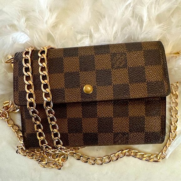 Louis Vuitton Handbags - Louis Vuitton Damier Porte Tresor Etui Papiers Trifold Wallet